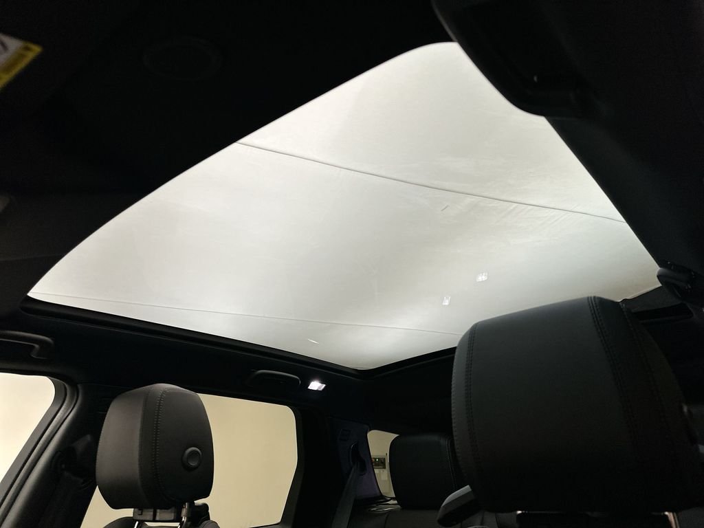New 2026 Fuji White Land Rover Landmark image 11