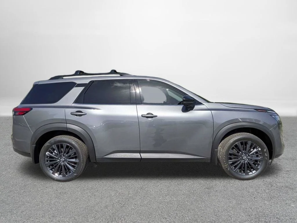 New 2026 Gray Nissan SL image 2