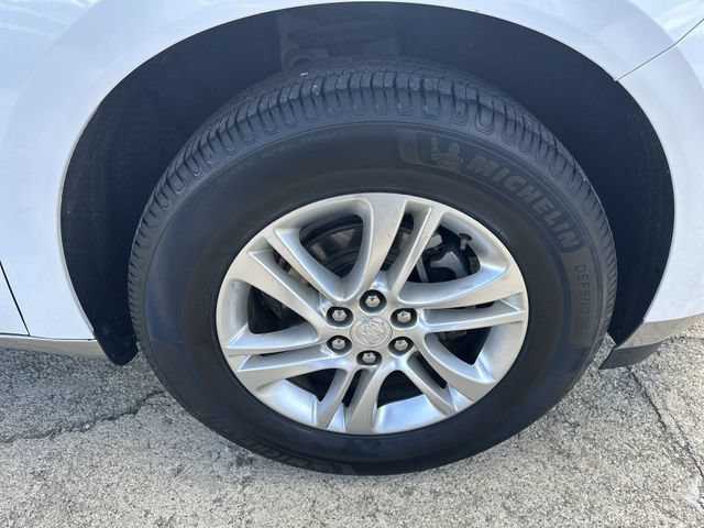 Used 2020 (Includes Satin Nickel lower exterior accent color.) Buick Essence image 49