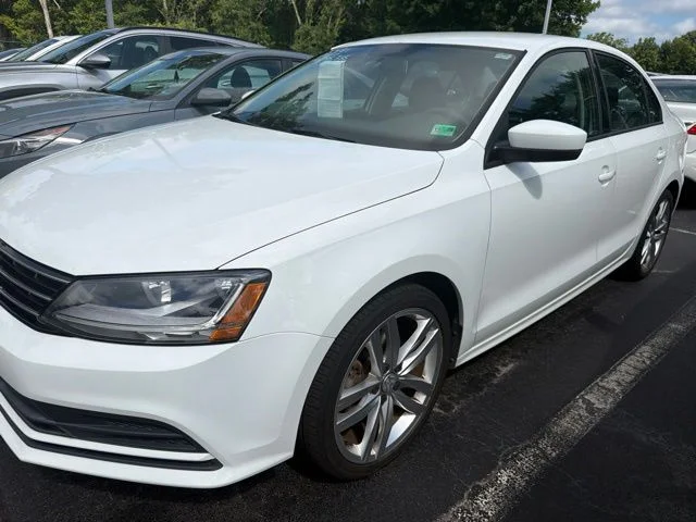 Used 2018 Pure White Volkswagen 1.4T S image 5