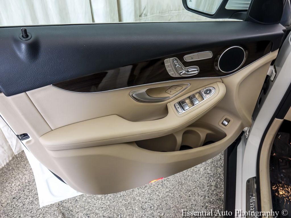 Used 2018  Mercedes-Benz GLC 300 image 22