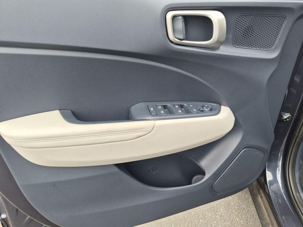 New 2026 White Hyundai SEL w/Two-Tone Roof image 12