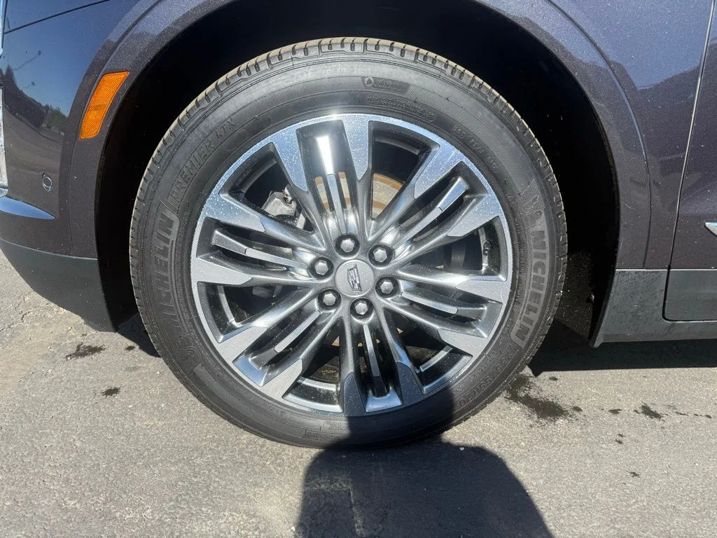 Used 2018 Gray Cadillac Premium Luxury image 10