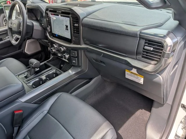 New 2026 Star White Metallic Tri-Coat Ford Lariat® image 32