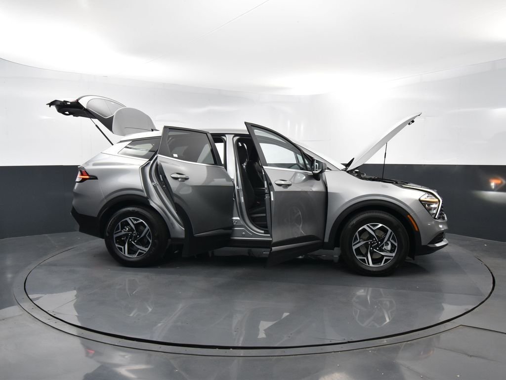 Certified Used 2025 Steel Gray Kia LX image 36