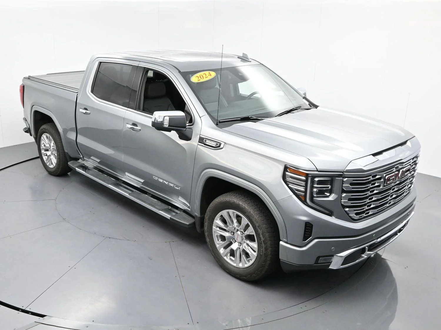 Used 2024 Sterling Metallic GMC Denali image 43