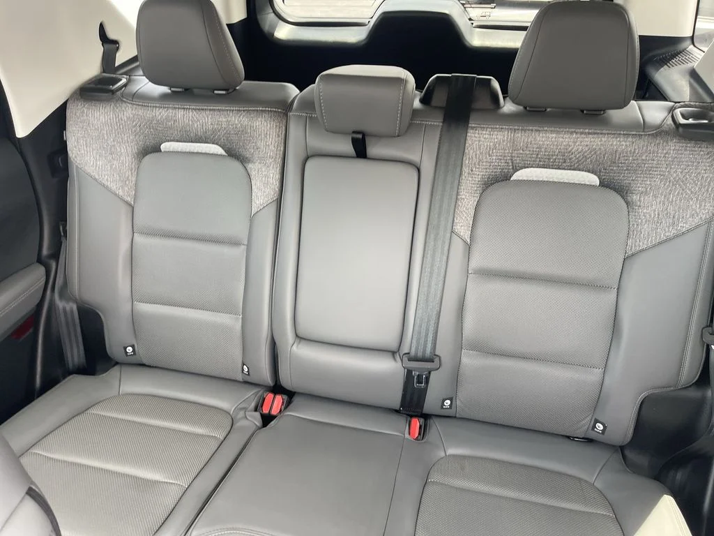 Used 2025 Gray Ford Badlands image 25