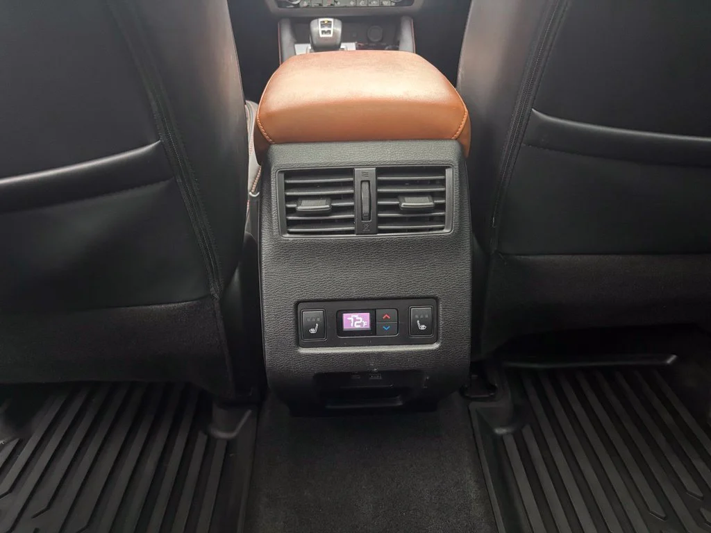 Used 2022 Black Mitsubishi SEL image 41