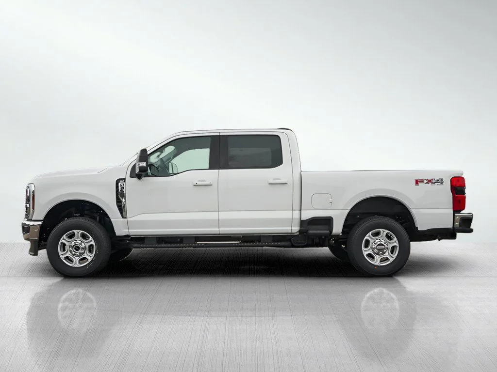 New 2026 Oxford White Ford F-350® XLT image 3