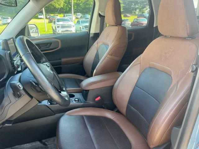 Used 2022 Gray Ford Badlands image 12