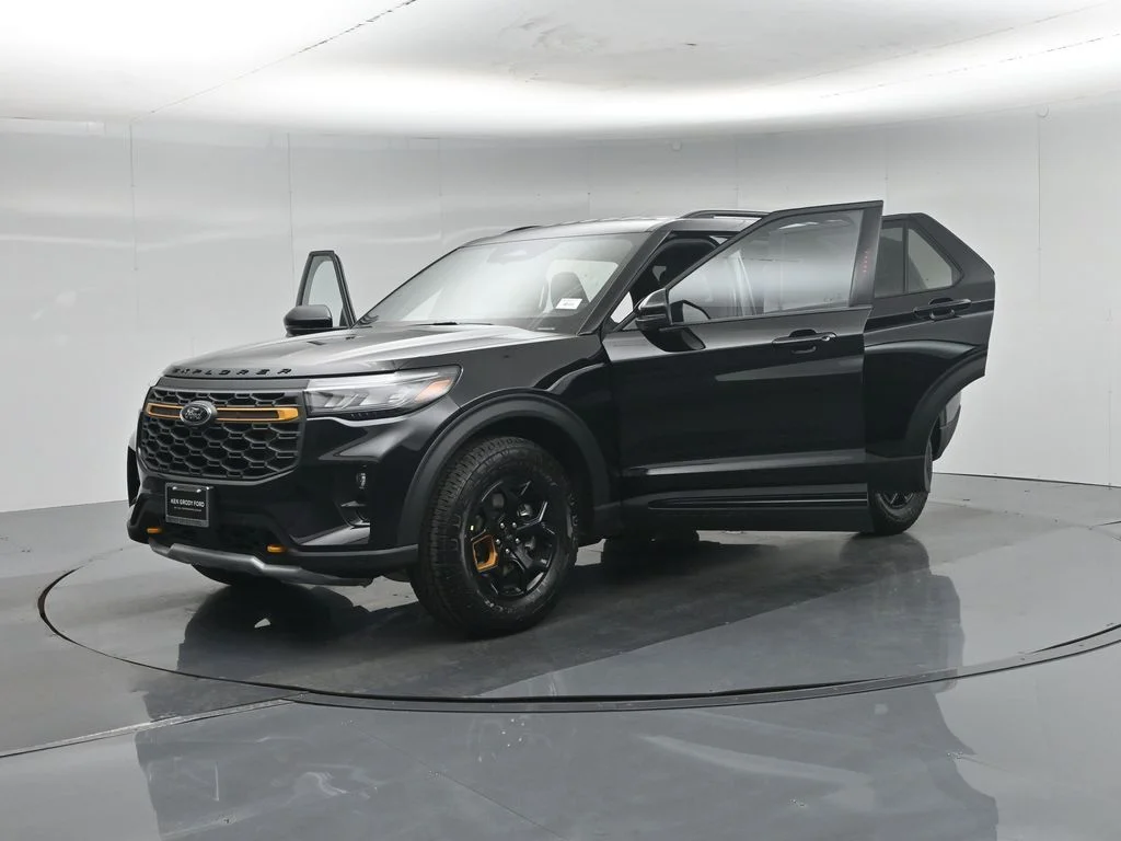 New 2026 Agate Black Metallic Ford Tremor image 31