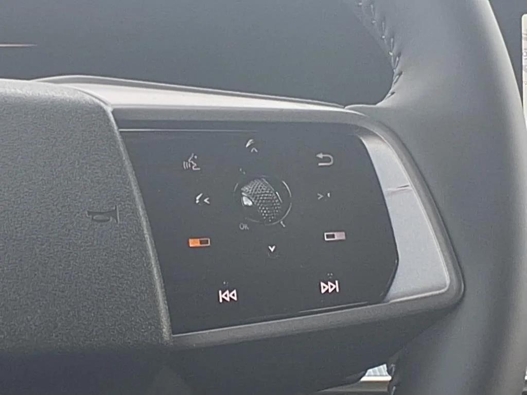 2025 Nissan Murano SL - Photo 14