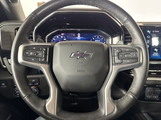 Used 2025 Summit White Chevrolet RST image 18