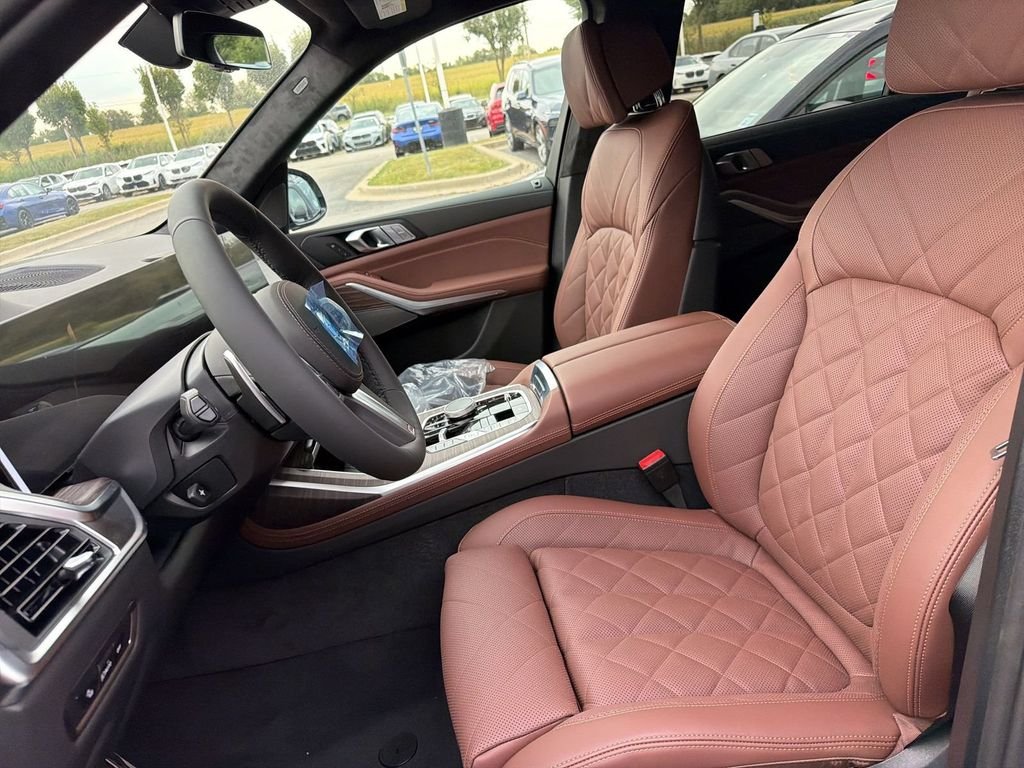 New 2027 Skyscraper Grey Metallic BMW xDrive40i image 9
