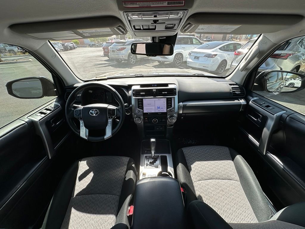 Used 2024  Toyota SR5 image 16
