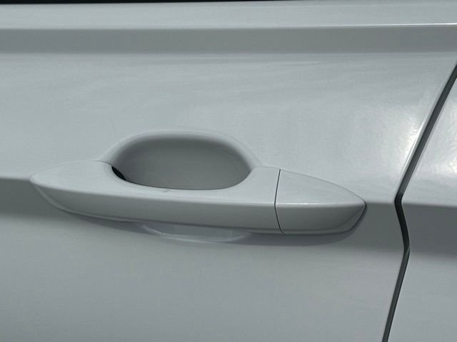New 2026 Pure White Volkswagen 1.5T Sport image 12