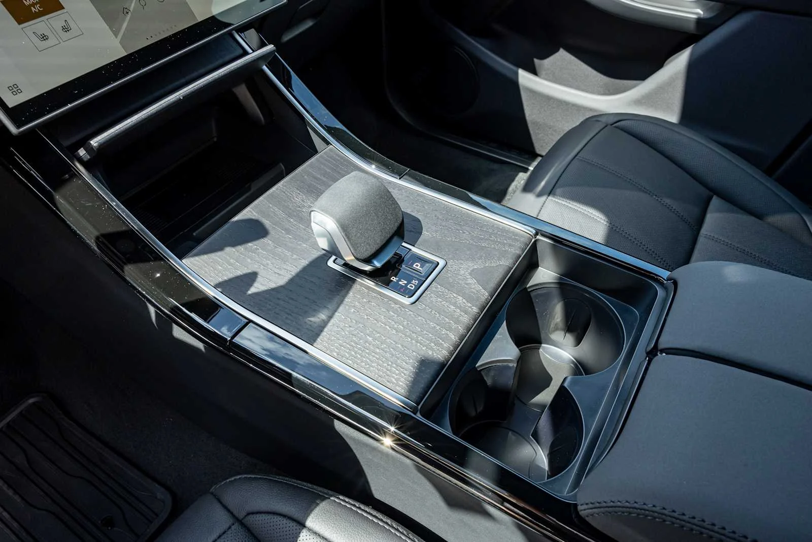 2026 Land Rover Range Rover Evoque S - Photo 19