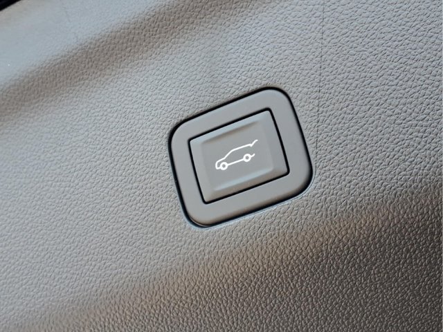 New 2027 Black Chevrolet Premier image 21