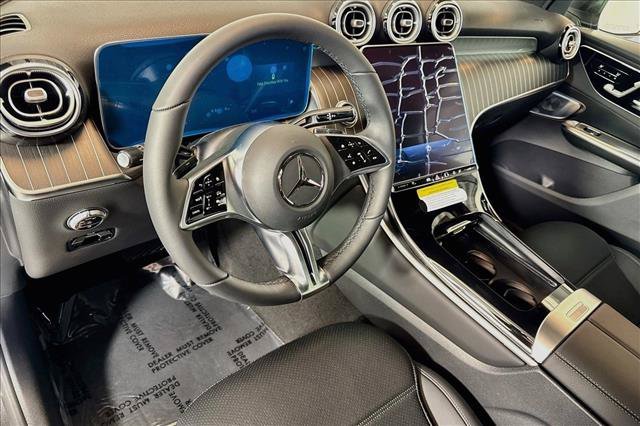 New 2026 Graphite Grey Metallic Mercedes-Benz GLC 300 image 39