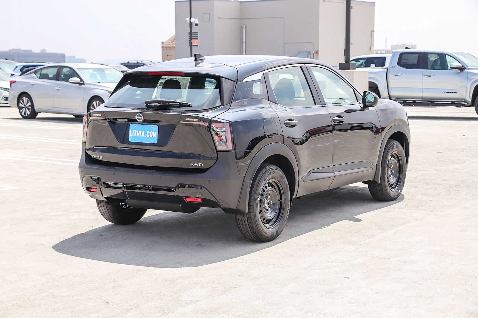 Nuevo 2026 Super Black Nissan S image 6