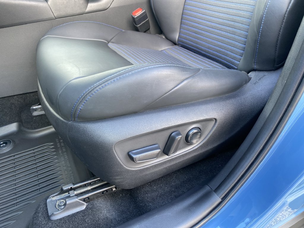 2024 Toyota RAV4 XSE - Photo 12