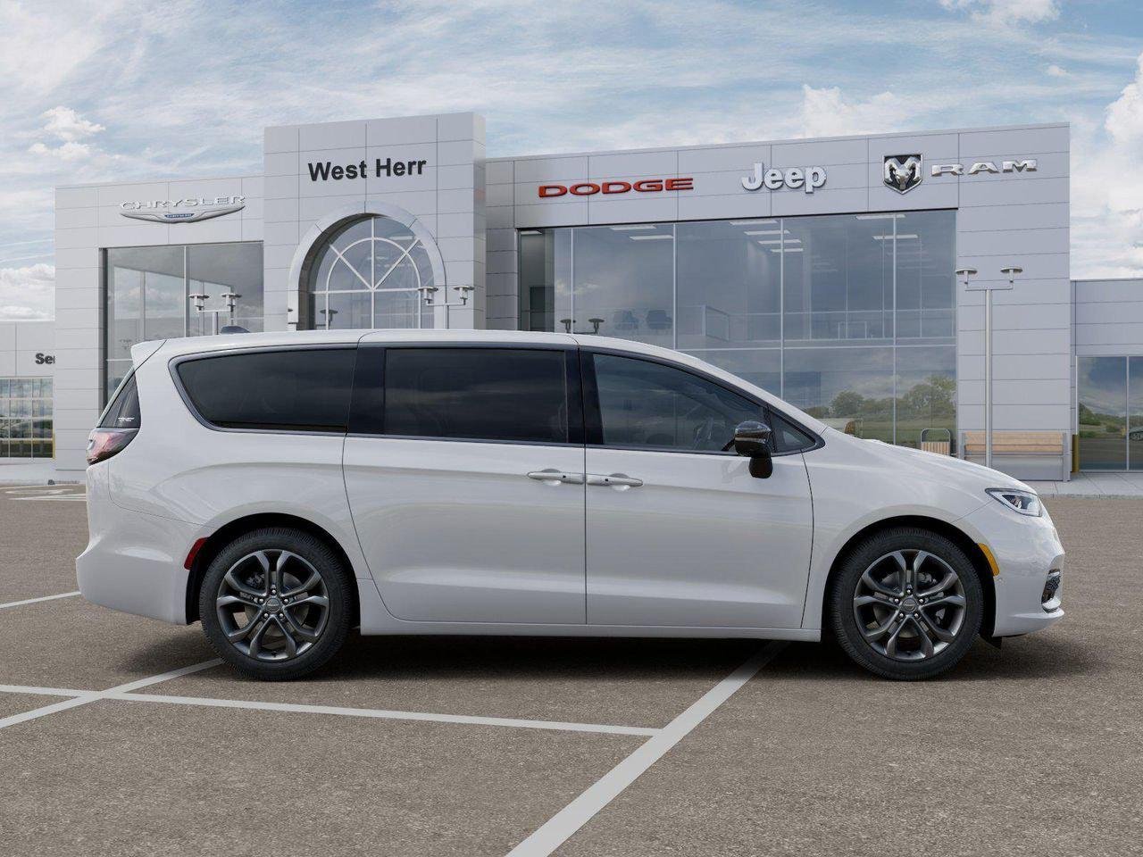New 2026 Bright White Clearcoat Chrysler Select image 47