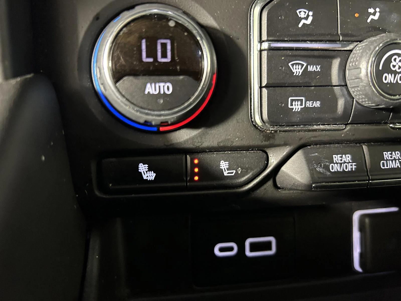 Used 2021 Shadow Gray Metallic Chevrolet RST image 26