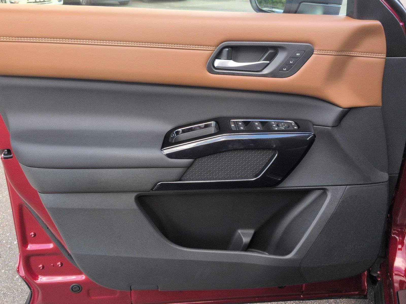 New 2026 Scarlet Ember Tintcoat Nissan Platinum image 15