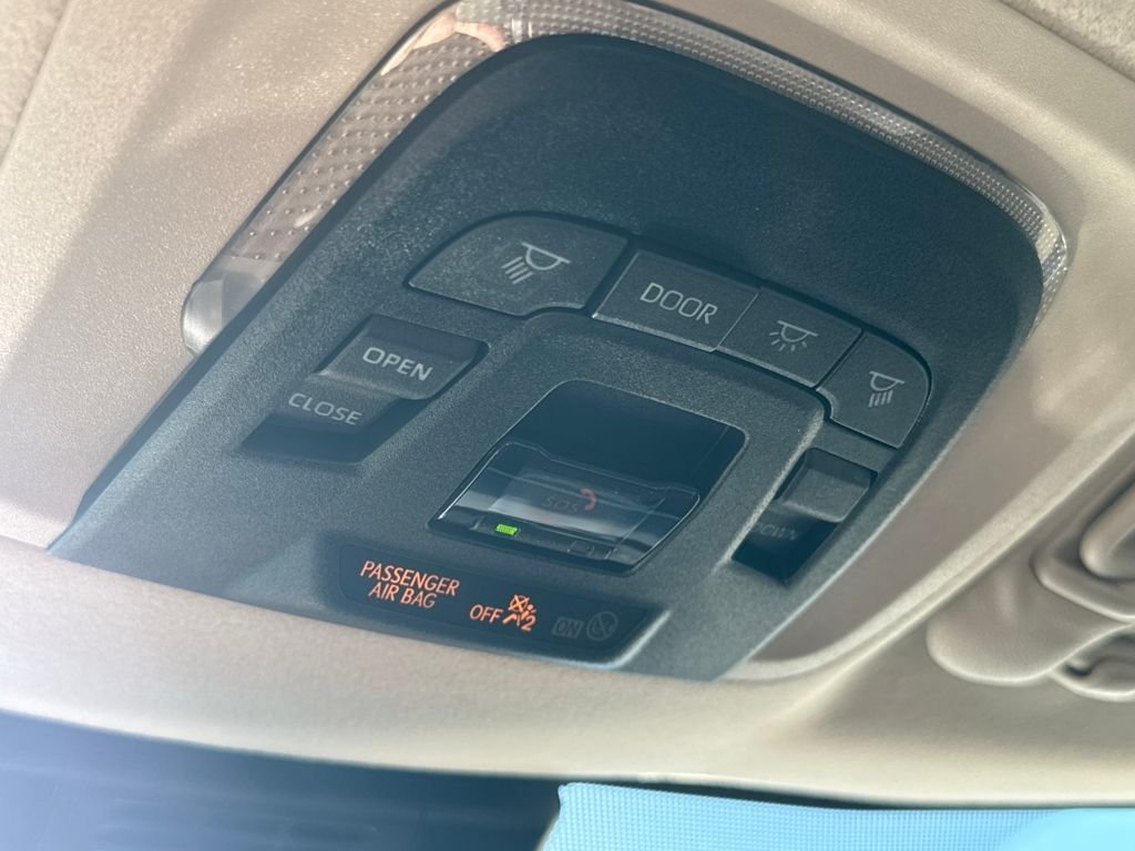 2026 Toyota Corolla XLE - Photo 25