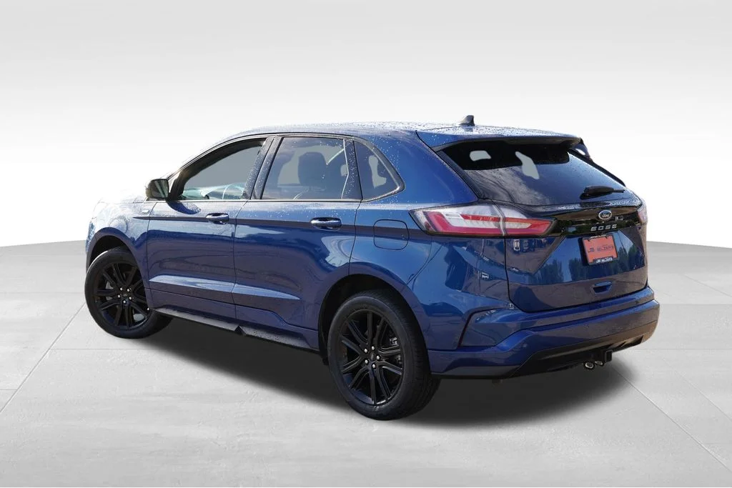 Used 2023 Atlas Blue Metallic Ford ST Line image 7