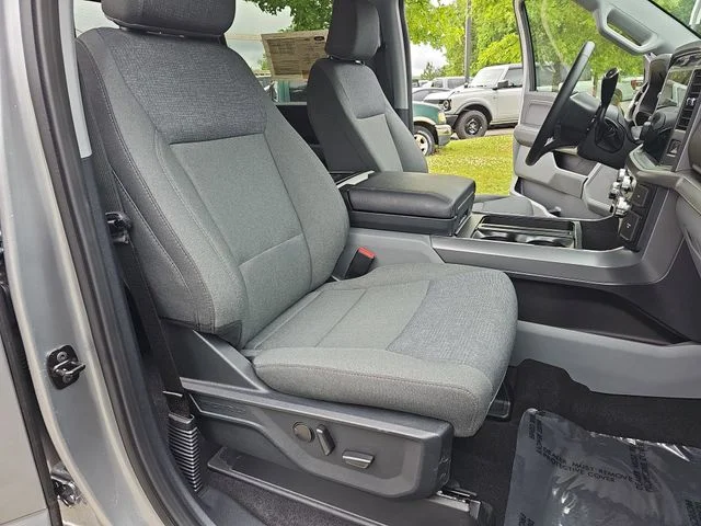 Used 2025 Silver Ford XLT image 10
