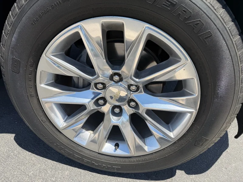 Used 2019 SHADOW GRAY METALLIC Chevrolet LTZ image 28