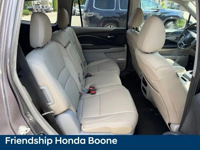 Used 2019 Gray Honda LX image 32