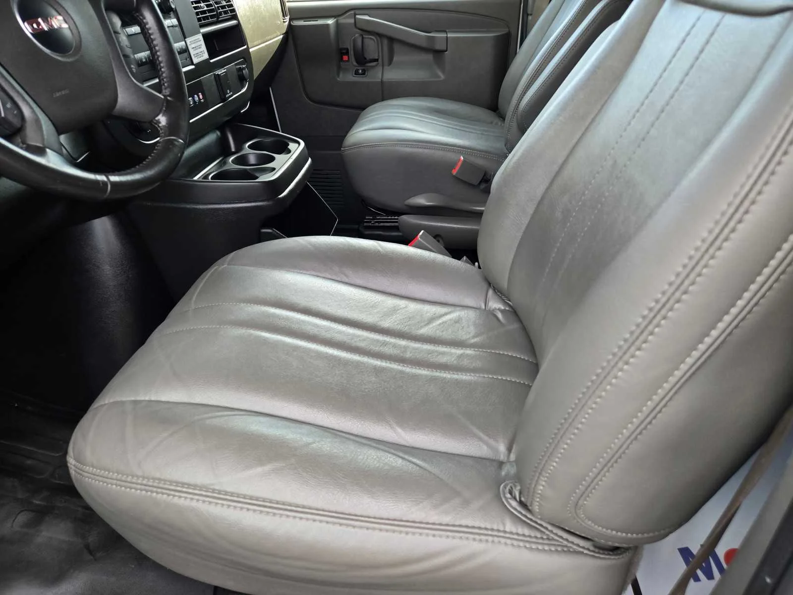 Used 2023 SUMMIT WHITE GMC 1WT image 23