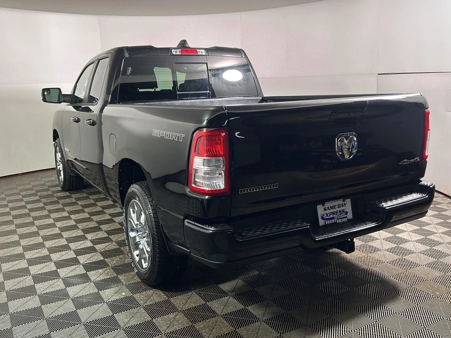 Used 2023 Diamond Black Crystal Pearlcoat Ram Big Horn image 9