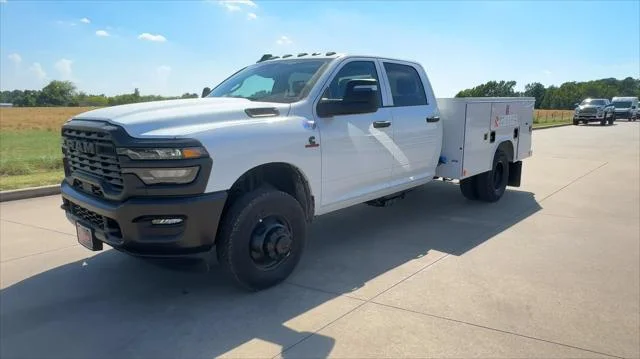 New 2026 Bright White Clear-Coat Exterior Paint RAM Tradesman image 5