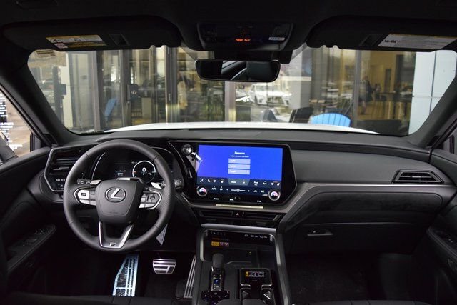 2026 Lexus TX 500h F-Sport - Photo 11