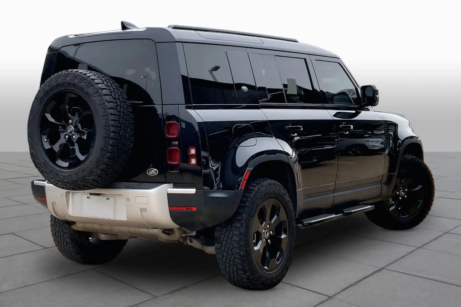 Used 2020 Santorini Black Metallic Land Rover SE image 12