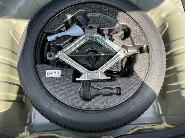 Used 2024 Gray Honda EX-L image 22