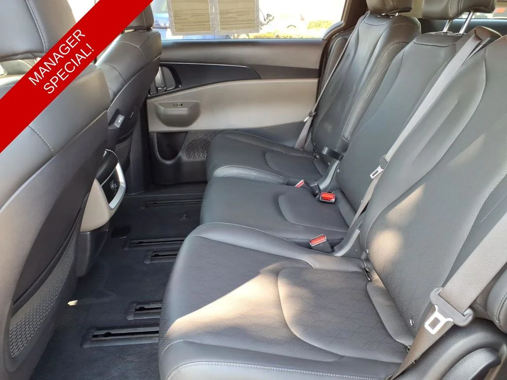 Used 2025 Gray Kia LXS image 25