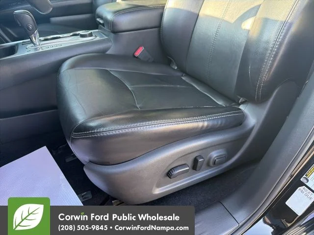 Used 2017 Black Nissan SL image 25