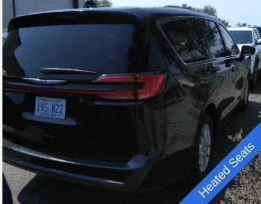 Used 2024 Diamond Black Chrysler Touring L image 7