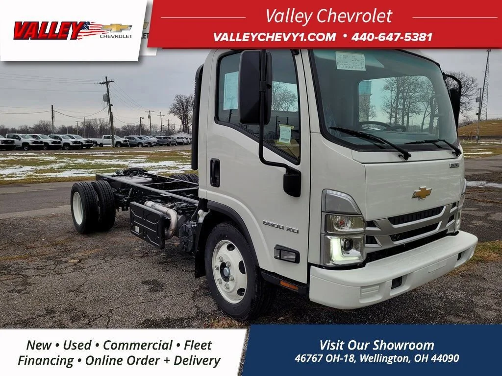 2024 Chevrolet Low Cab Forward's photo