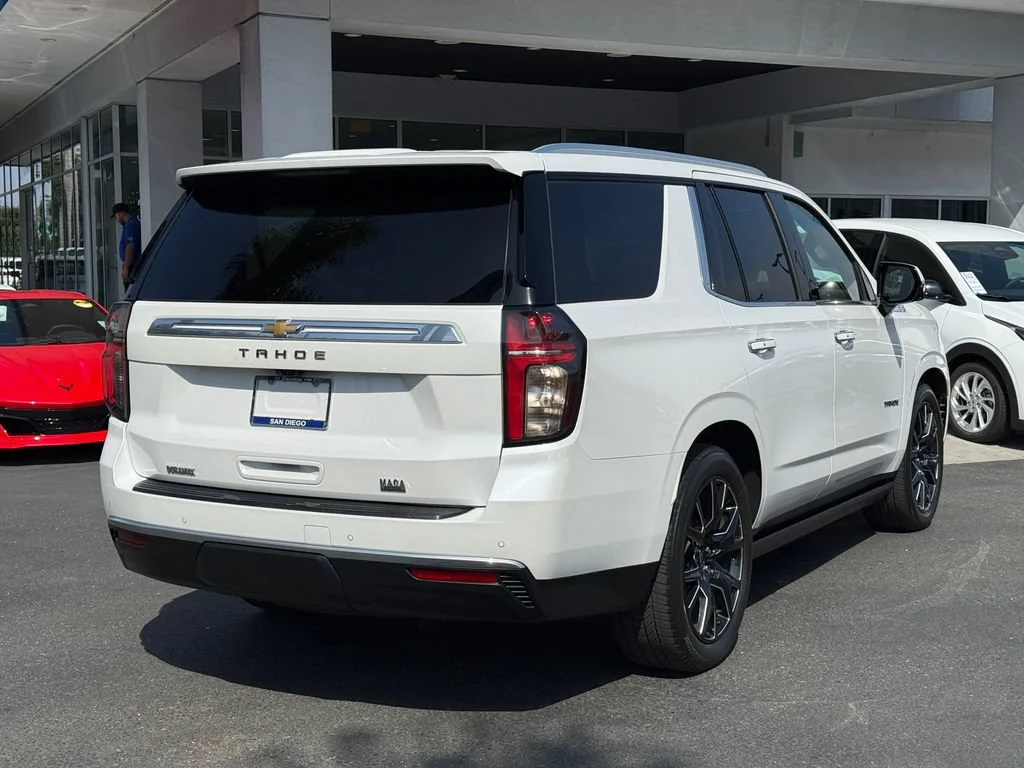 Used 2023 Iridescent Pearl Tricoat Chevrolet High Country image 7