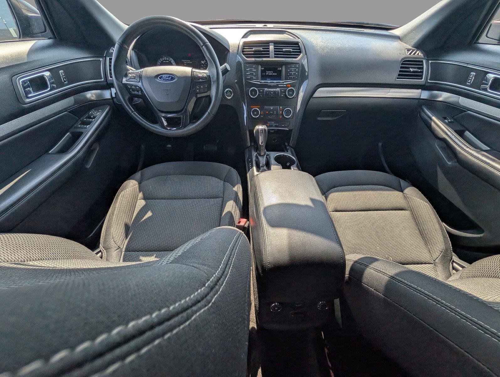 Used 2018 Shadow Black Ford XLT image 28