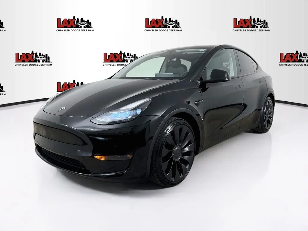 Used 2022 Black Tesla Performance image 3
