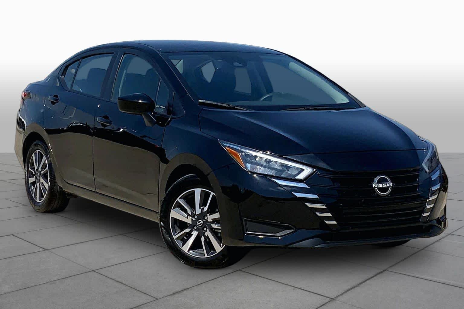 Used 2025 Super Black Nissan SV image 3