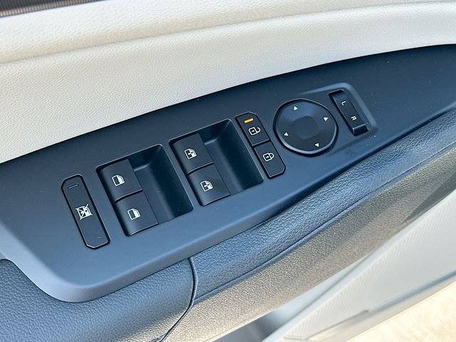 New 2026 Heritage Blue Kia EX image 17