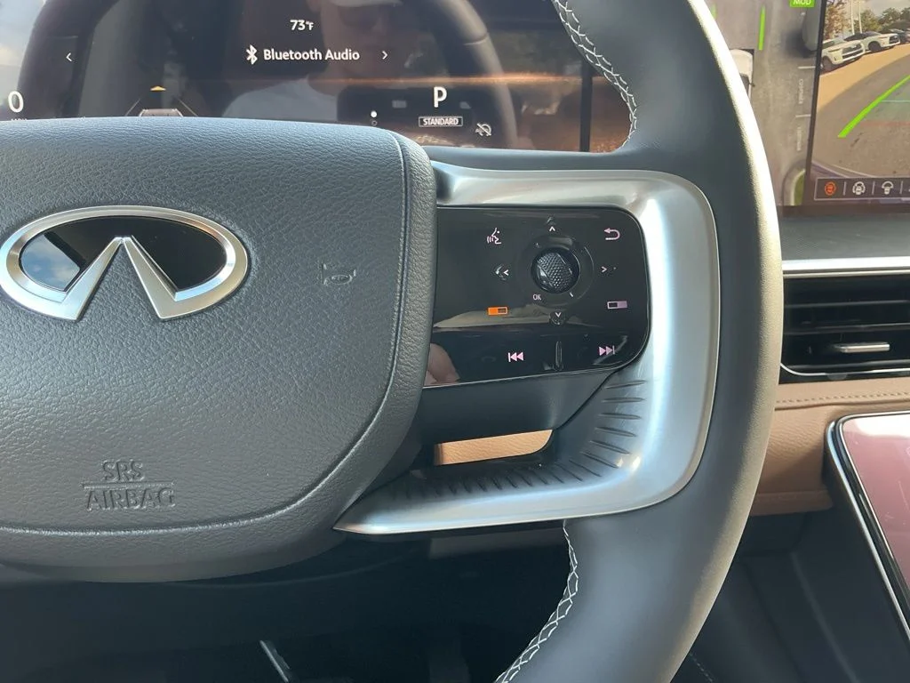 New 2026 RADIANT WHITE INFINITI Luxe 4WD image 15
