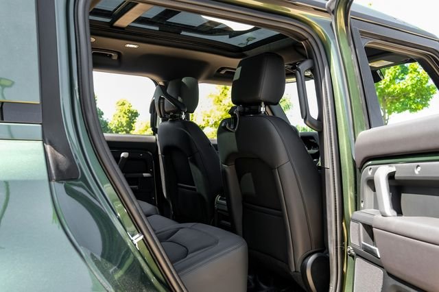 New 2026 Woolstone Green Land Rover S image 48